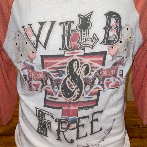 Wild & Free 3/4 Sleeve - Picture 3 of 8